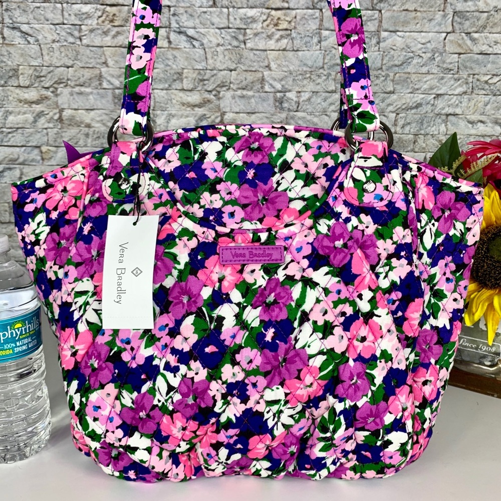 SOLD 🆕 Vera Bradley Glenna Tote Bag